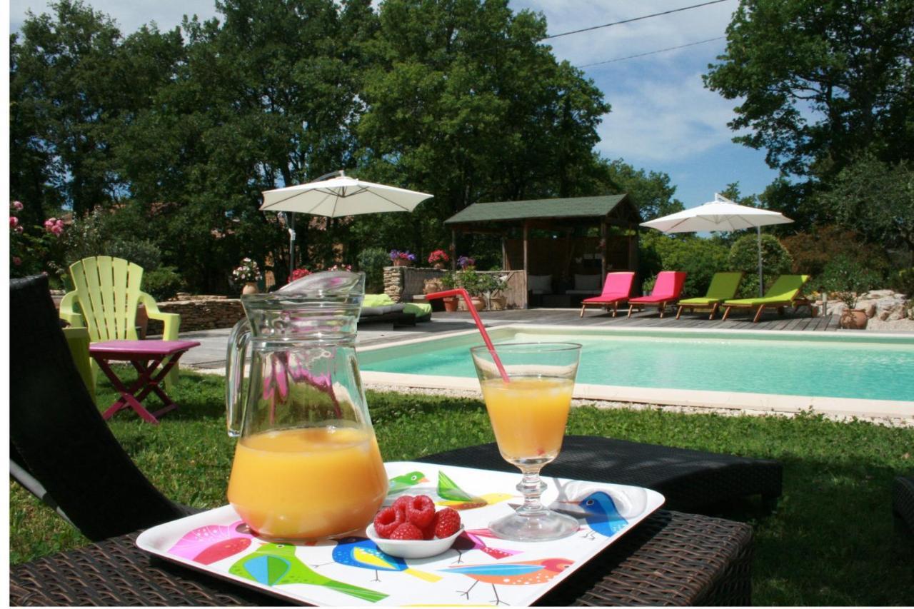 Le Mas Des Pierres Blanches Bed & Breakfast Venasque Exterior foto