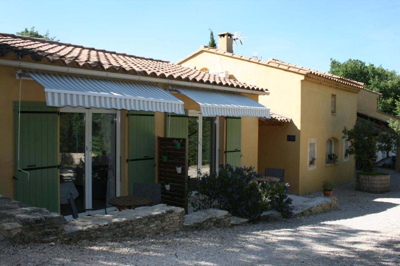 Le Mas Des Pierres Blanches Bed & Breakfast Venasque Exterior foto