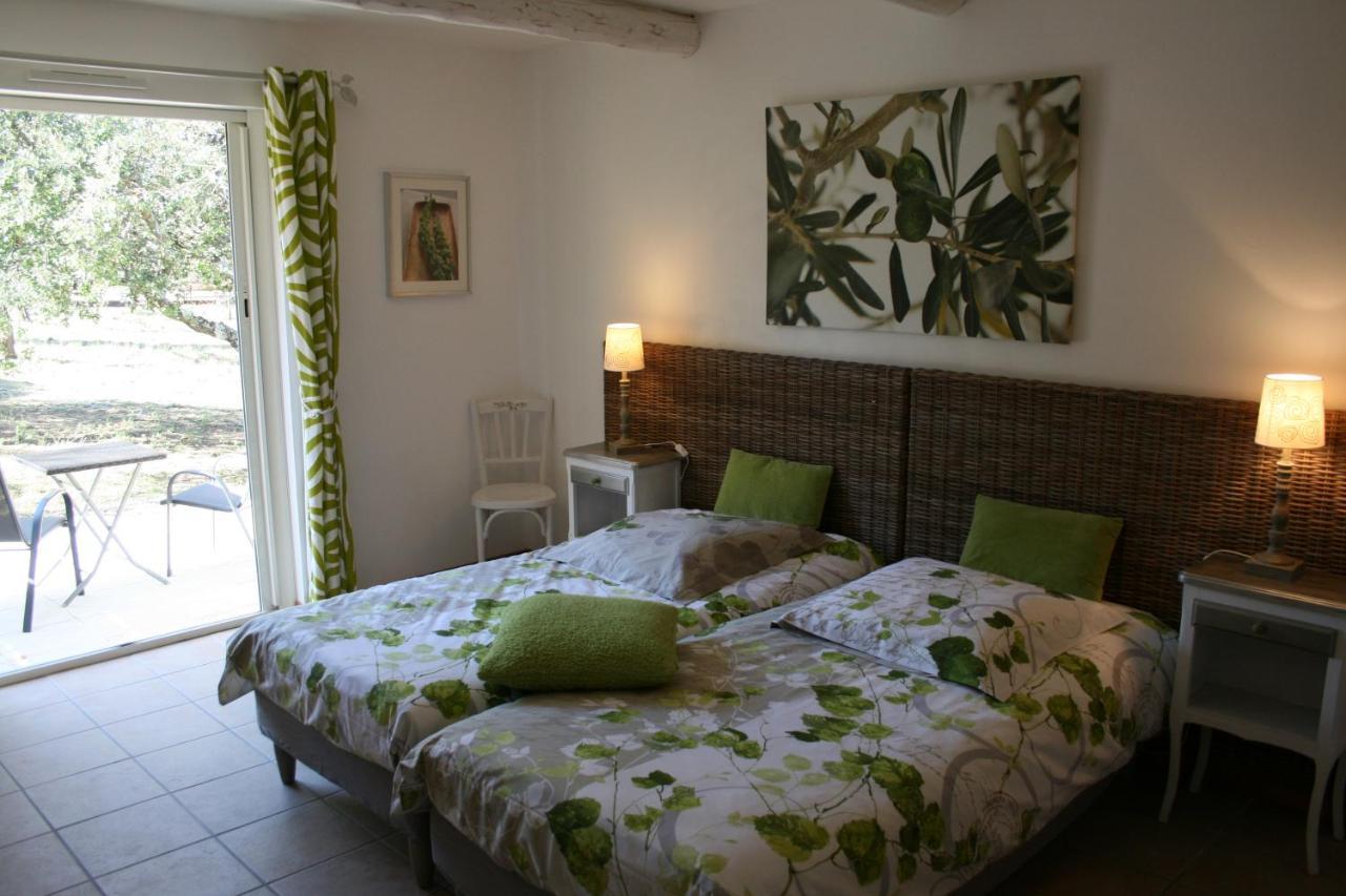 Le Mas Des Pierres Blanches Bed & Breakfast Venasque Exterior foto