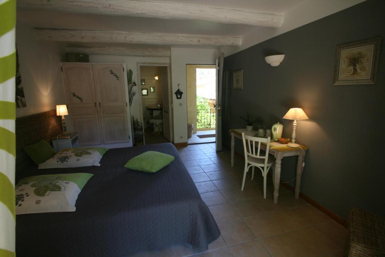 Le Mas Des Pierres Blanches Bed & Breakfast Venasque Exterior foto